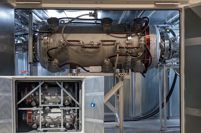 Moderner Elektrolyseur zur effizienten Produktion von Wasserstoff