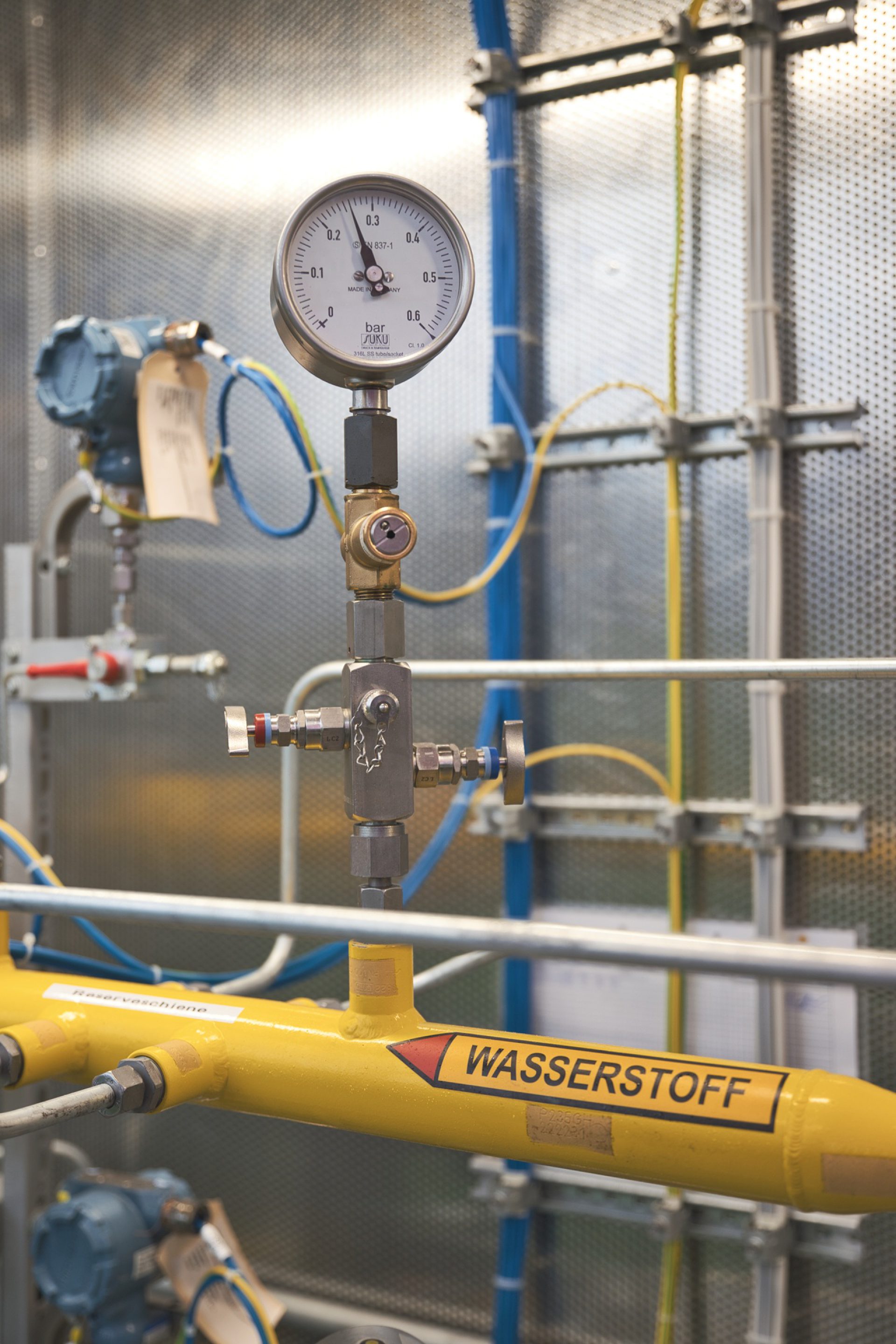Wasserstoffleitung mit Drucksensor